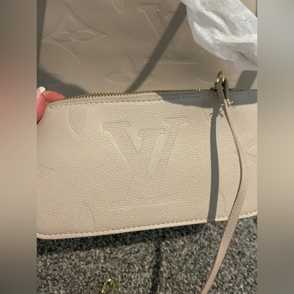 Shoulder bag - Picture 6 of 7